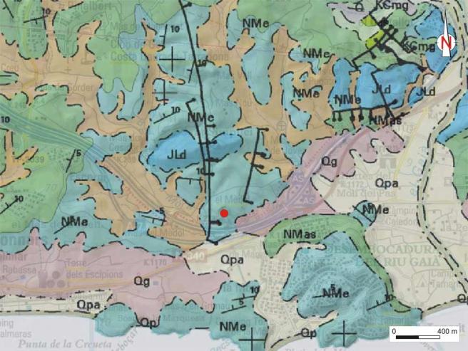 Mapa geològic de l'àrea on s'emplaça la pedrera