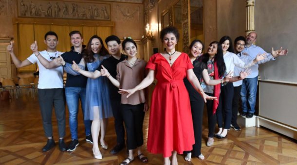 Scuola dell'Opera Italiana, Crèdits de les fotografies: Foto Ricci, Accademia Festival Verdi, Teatro Regio di Parma 