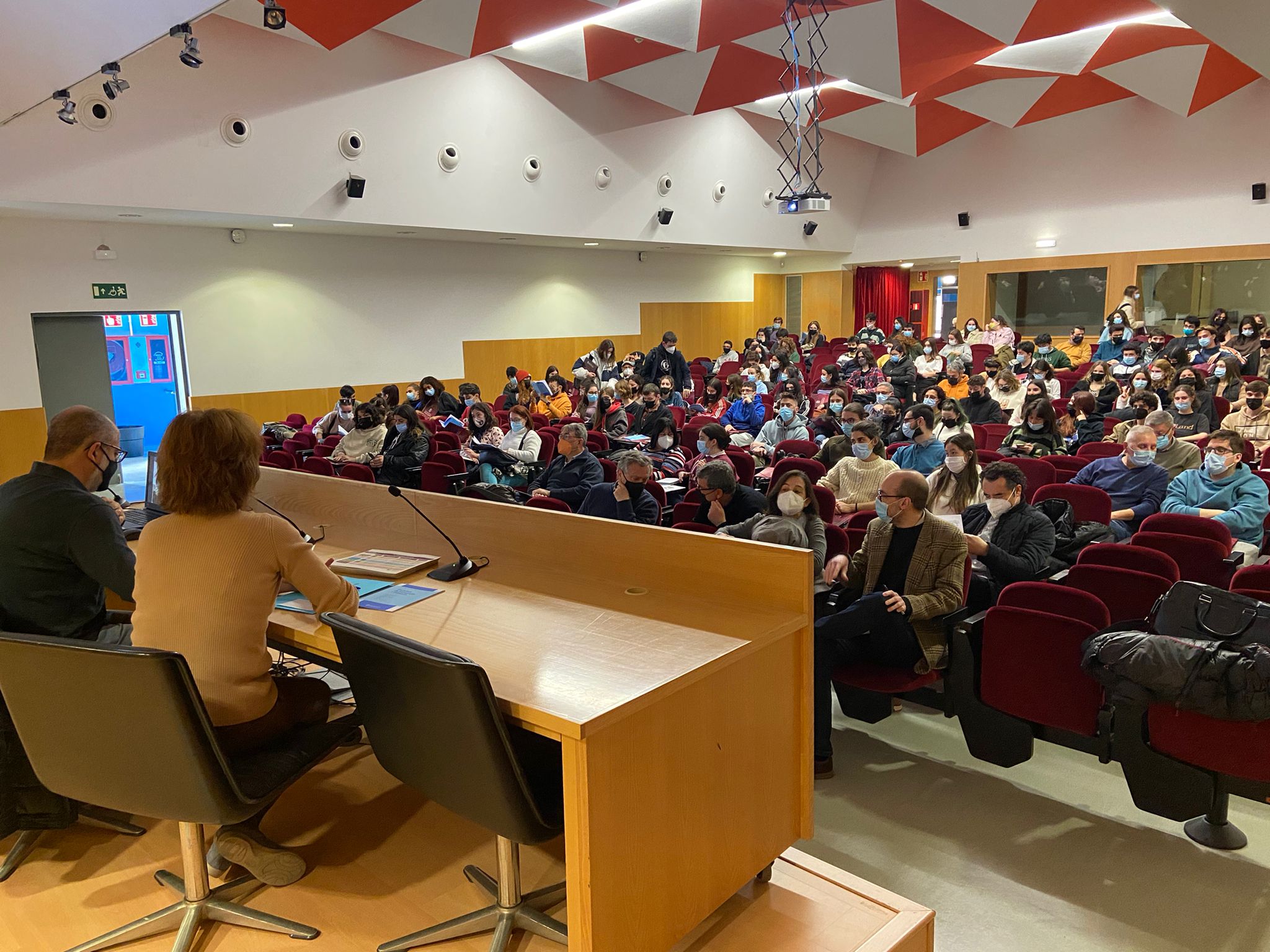 Celebracio-de-la-Jornada-de-Portes-Obertes - Facultat De Geografia I ...